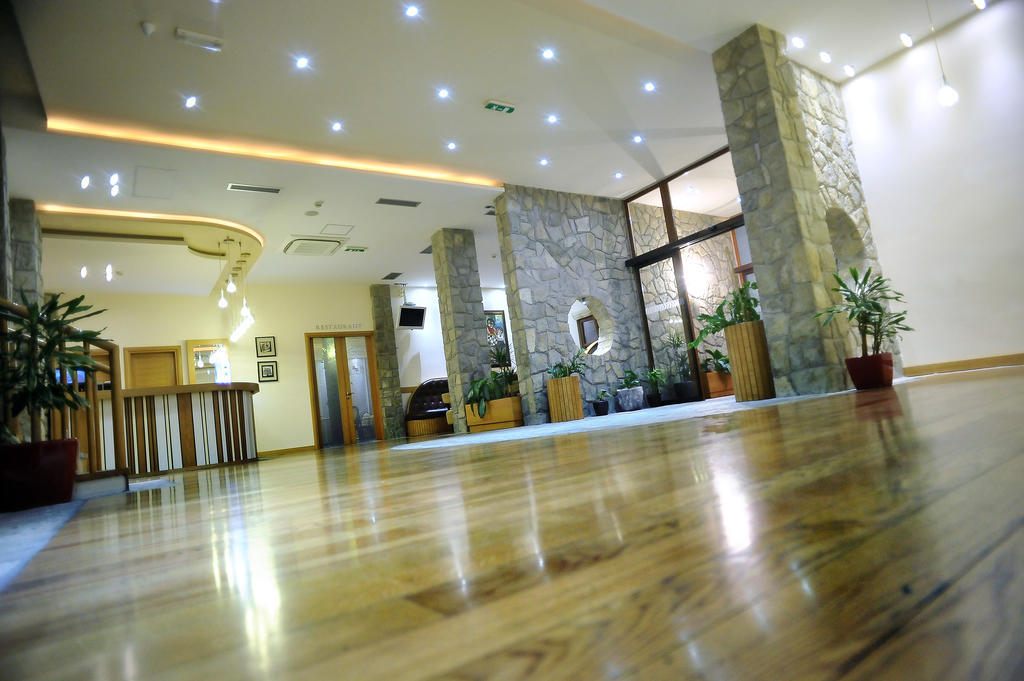 Hotel Aria Mitrovici  Экстерьер фото